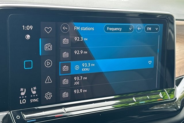 2024 Volkswagen Atlas SE Technology photo 19