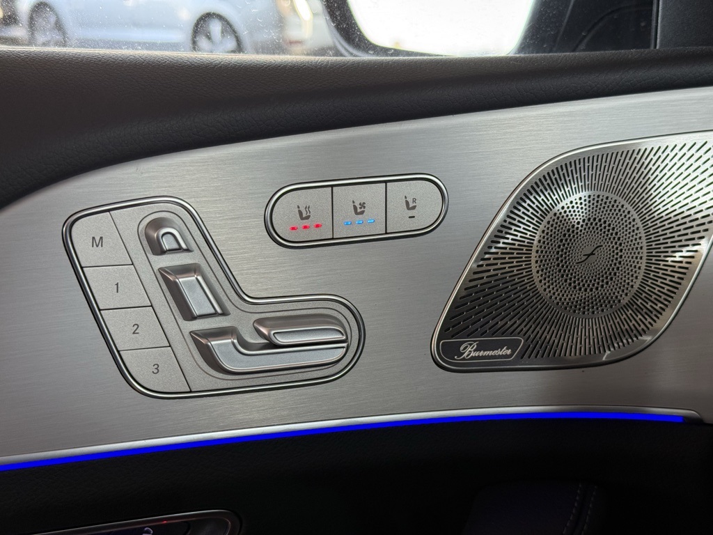 2026 Mercedes Benz GLE 450e 4MATIC photo 4