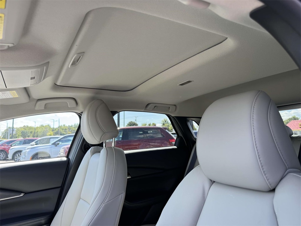 2025 Mazda CX-30 2.5 S Preferred photo 4