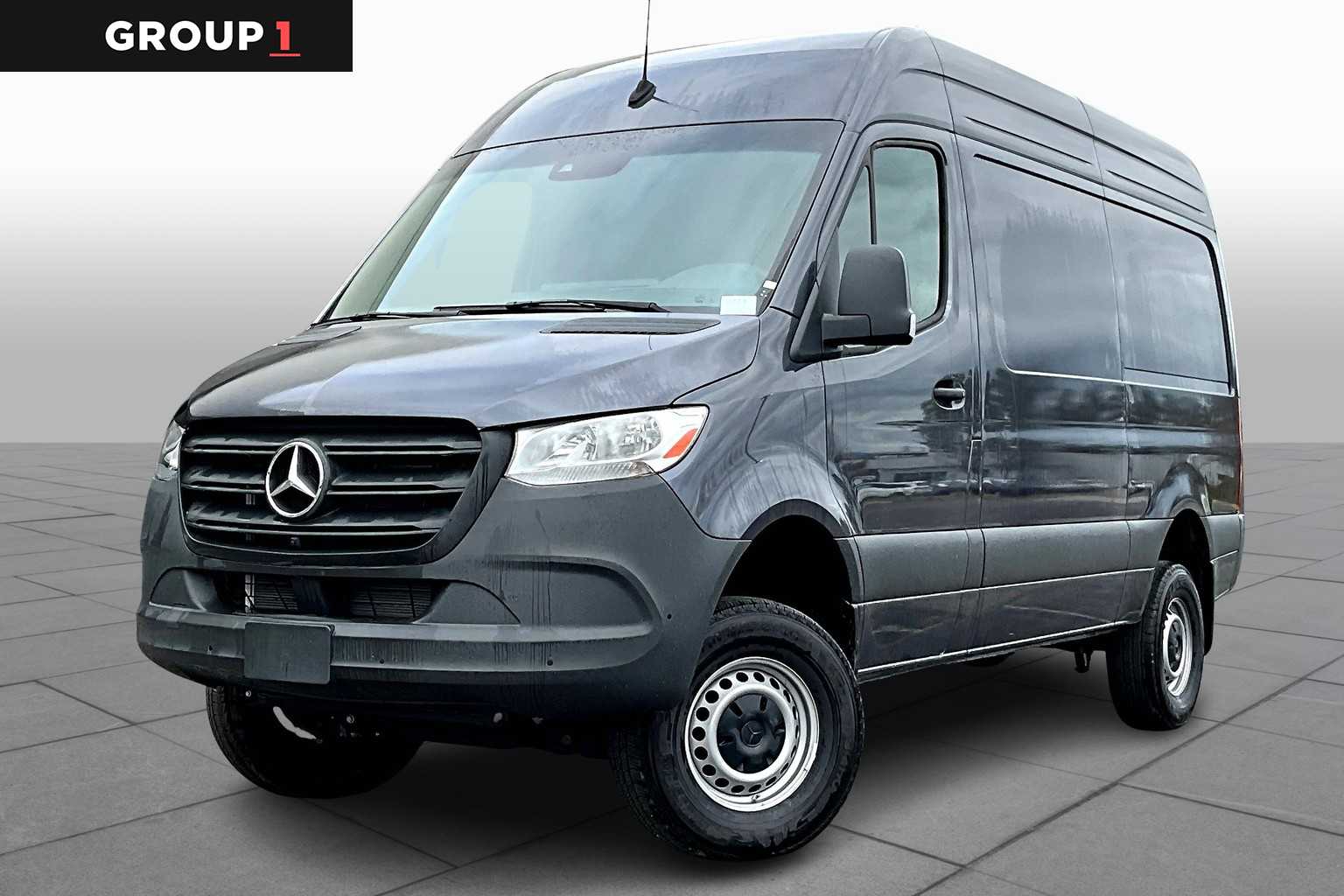 2024 Mercedes Benz Sprinter Cargo Van photo 3