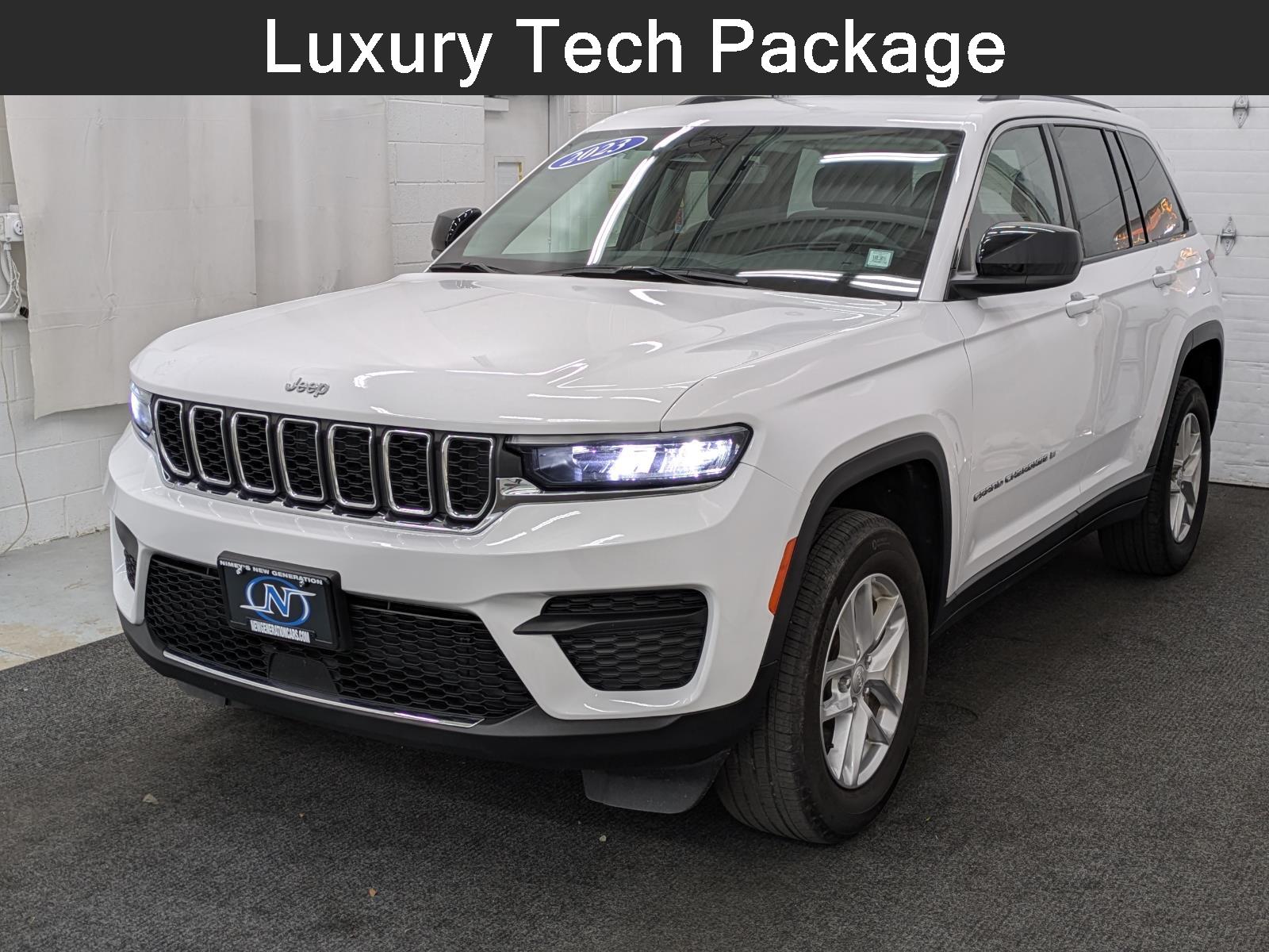 2023 Jeep Grand Cherokee Laredo's photo