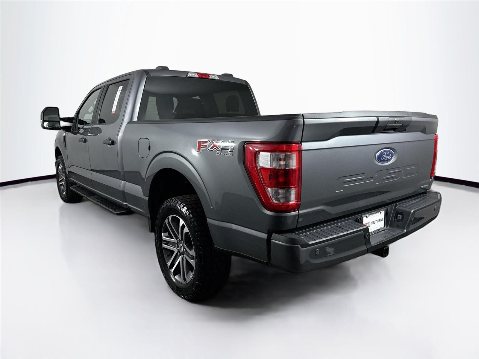 2022 Ford F-150 XL photo 4