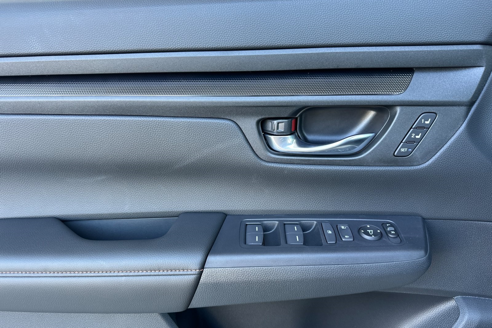 2026 Honda CR-V Hybrid Sport-L photo 9