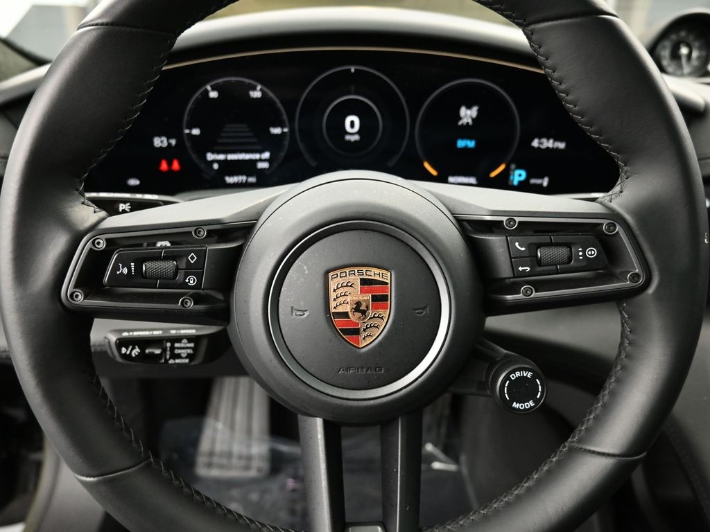 2023 Porsche Taycan Turbo S photo 23