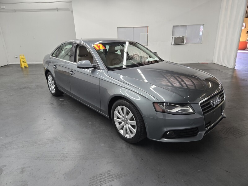 2012 Audi A4 2.0T Premium photo 3