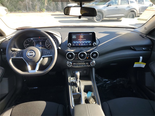 2025 Nissan Sentra SV photo 19