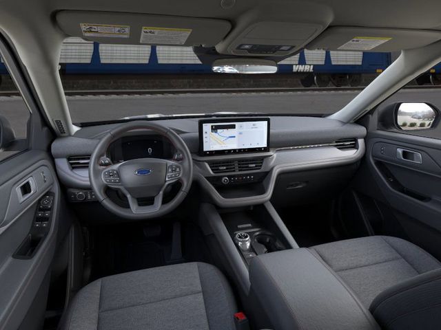 2025 Ford Explorer photo 7