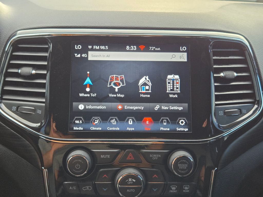 2022 Jeep Cherokee Laredo X photo 19