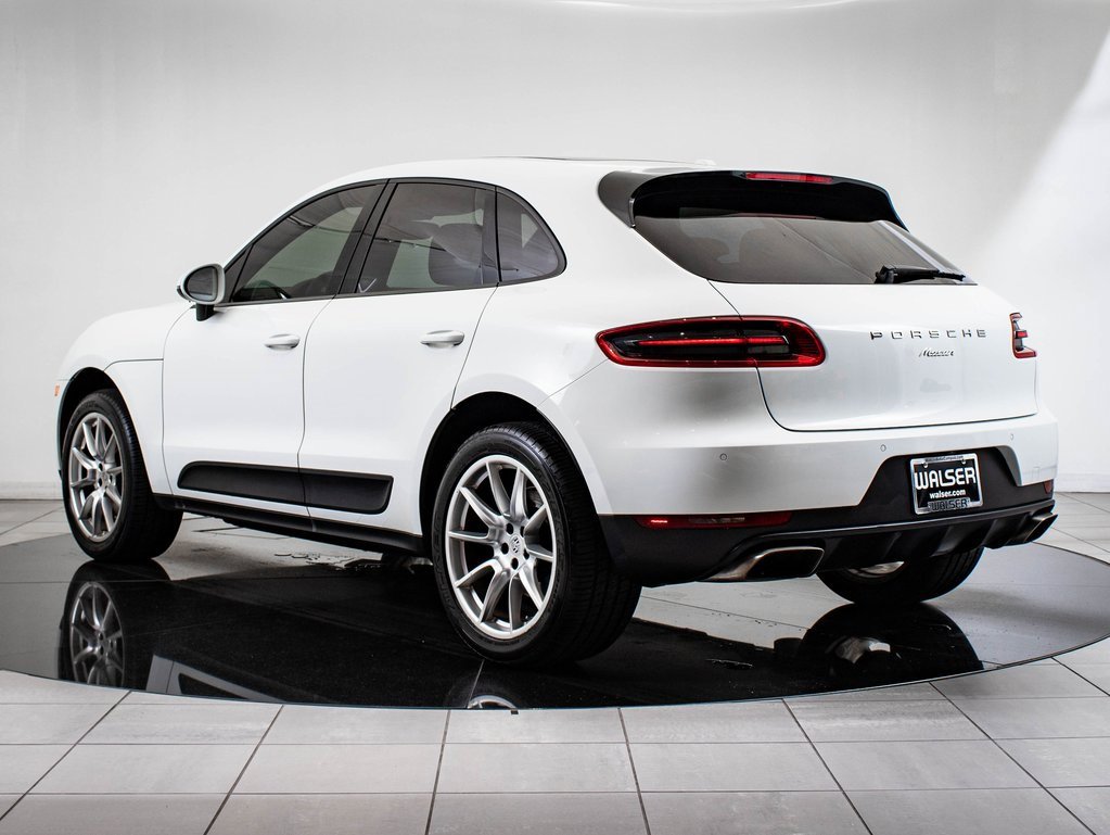 2018 Porsche Macan photo 3