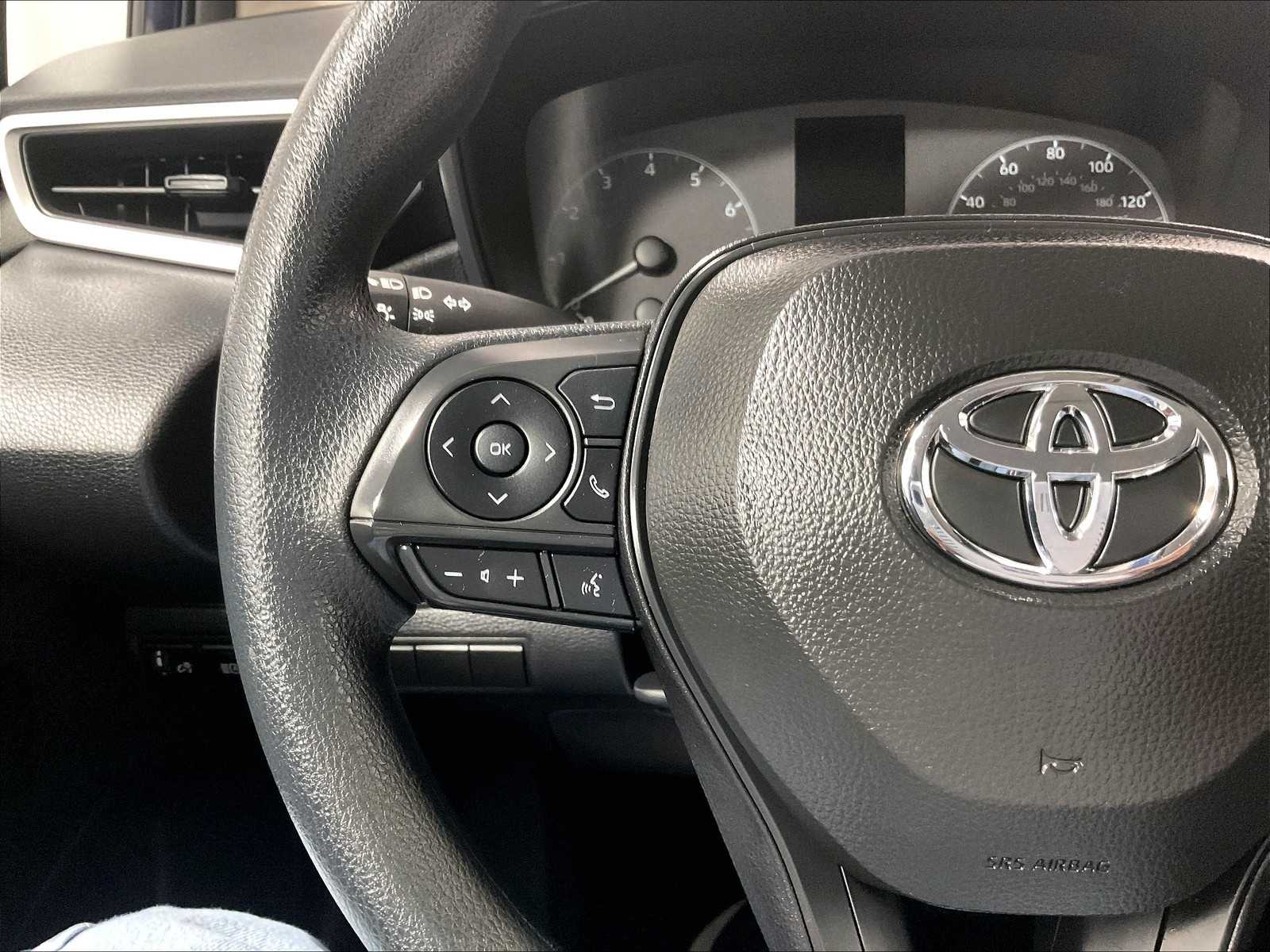 2025 Toyota Corolla LE photo 22