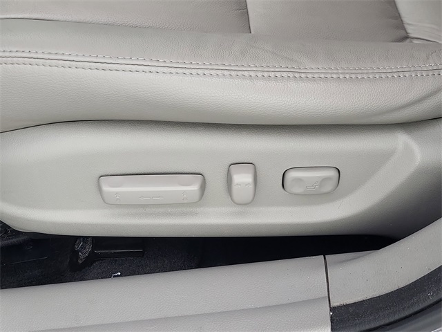 2011 Honda Accord EX-L photo 10
