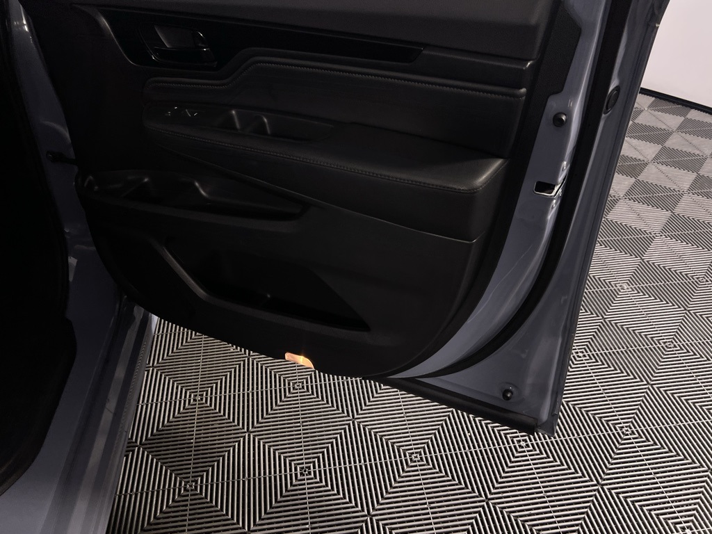 2024 Honda Odyssey Touring photo 25