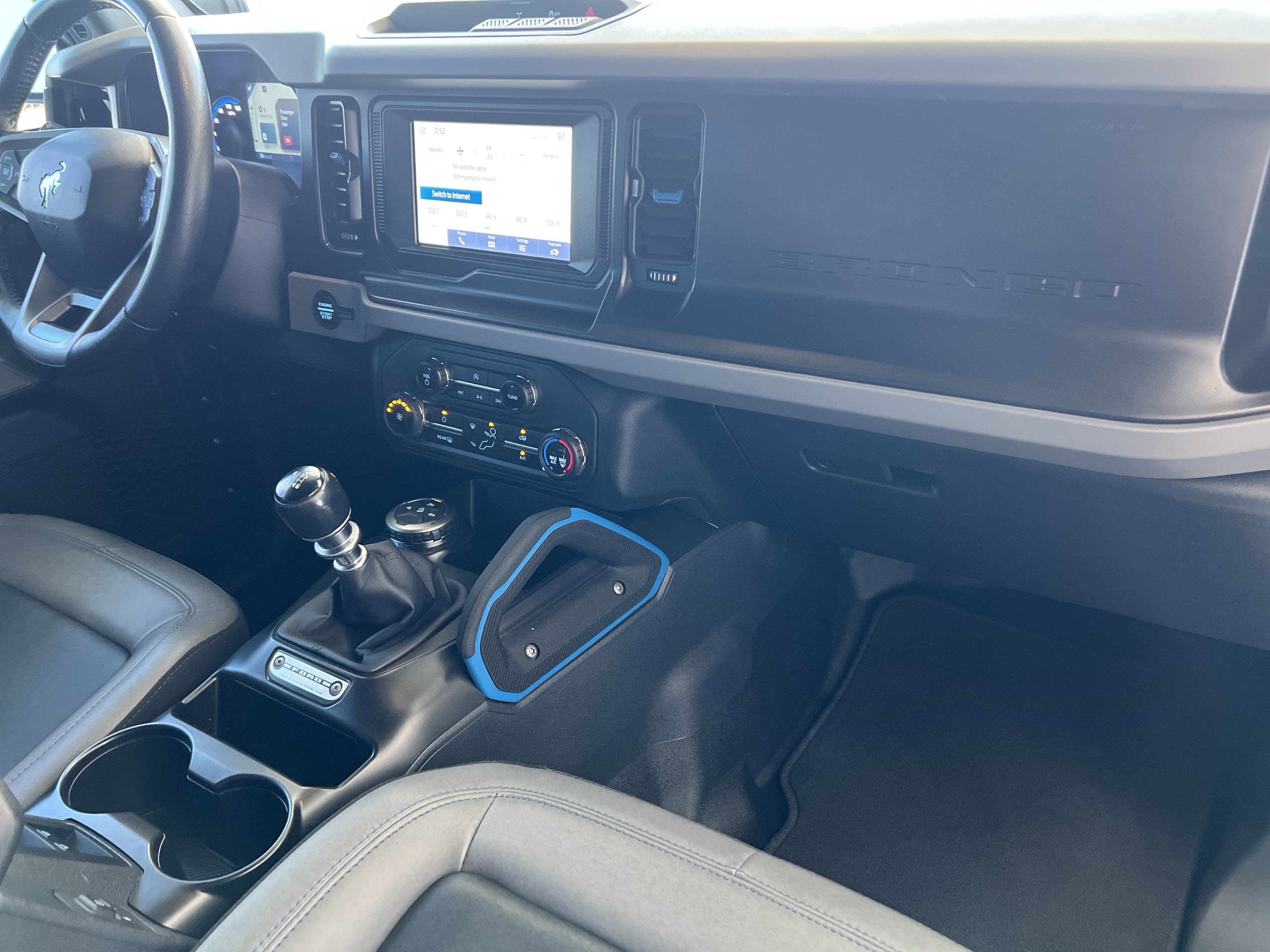 2022 Ford Bronco Black Diamond photo 10