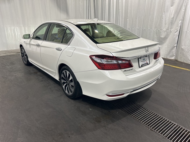 2017 Honda Accord Hybrid EX-L photo 5