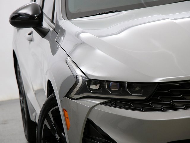 2024 Kia K5 GT-Line photo 4