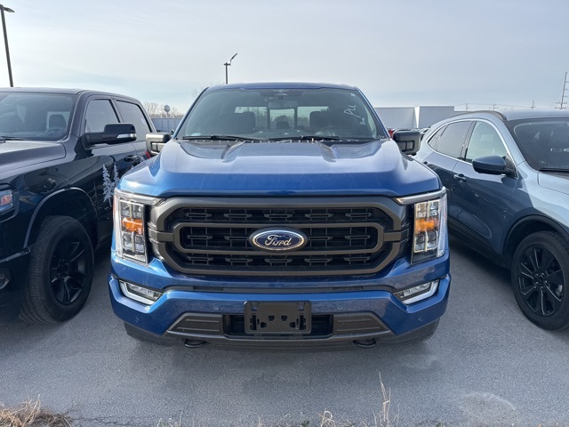 2023 Ford F-150 XLT photo 2