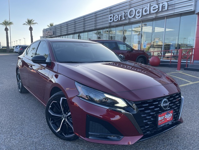 2023 Nissan Altima SR