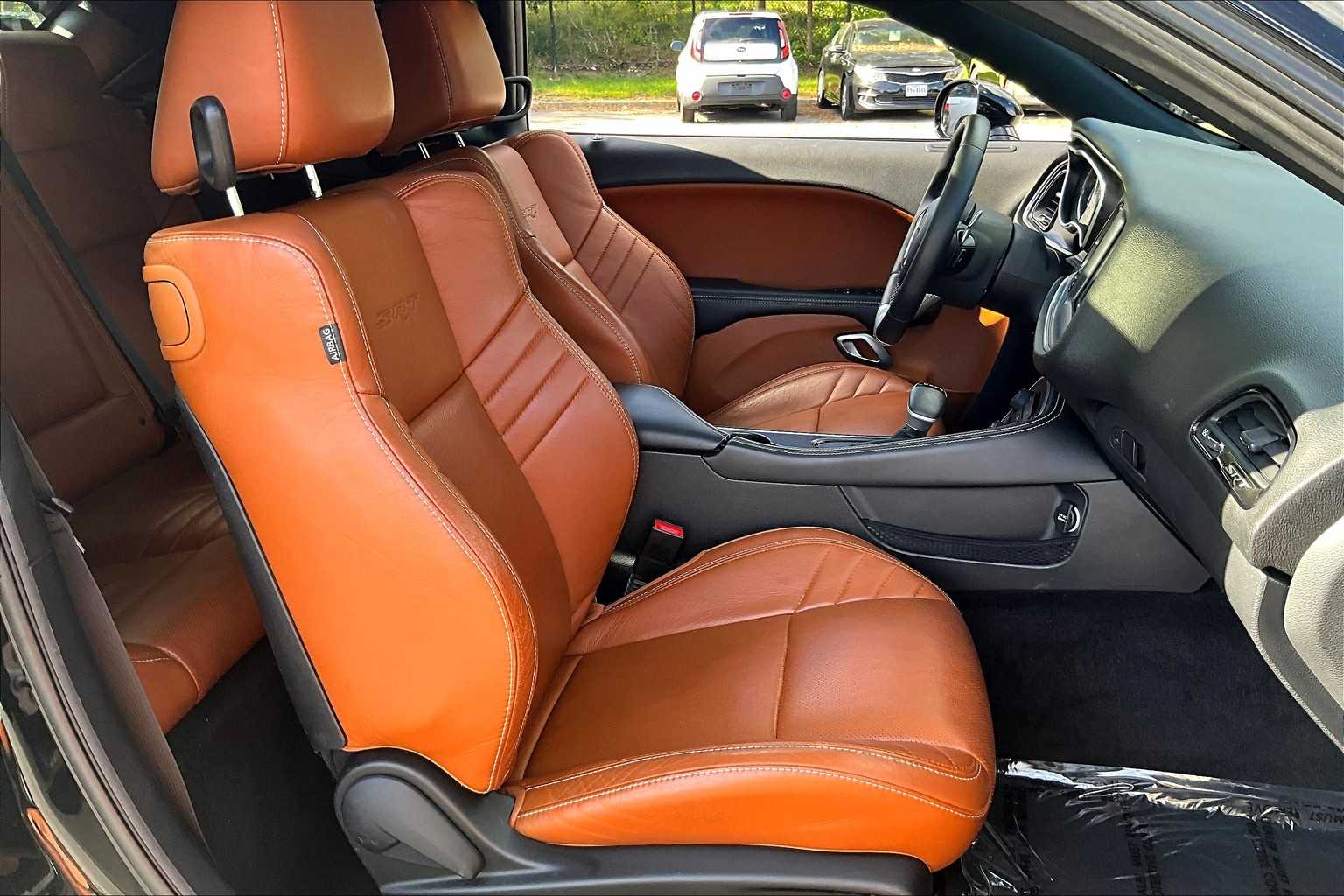 2016 Dodge Challenger SRT8 392 photo 8