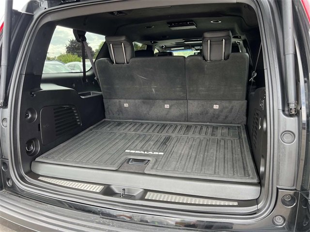 2016 Cadillac Escalade ESV Platinum photo 10