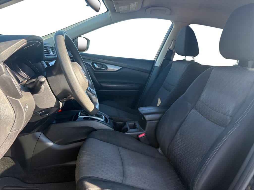 2017 Nissan Rogue S photo 9
