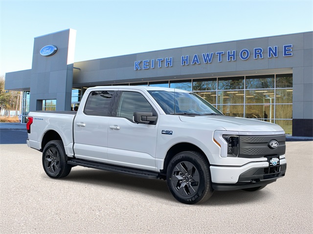 2025 Ford F-150 Lightning Flash's photo