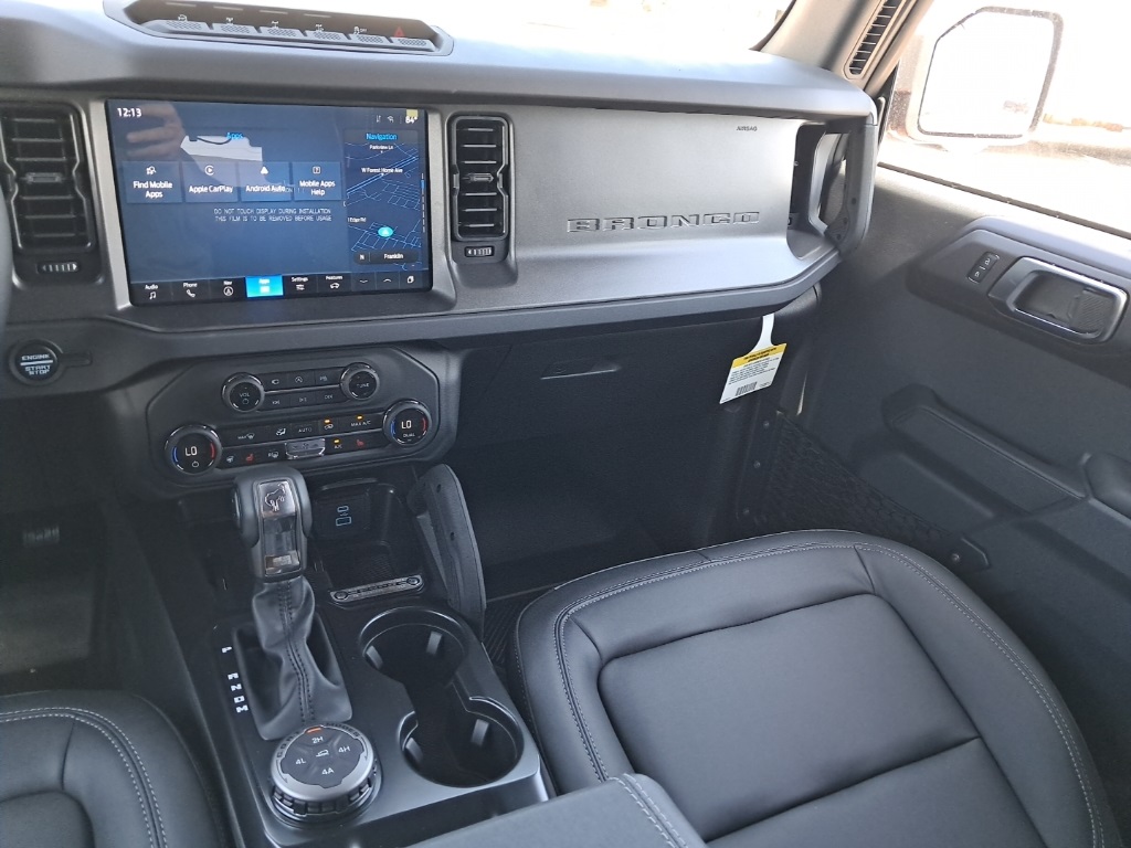 2025 Ford Bronco Badlands photo 18