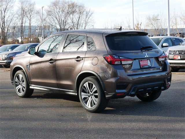 2022 Mitsubishi Outlander Sport SE photo 2