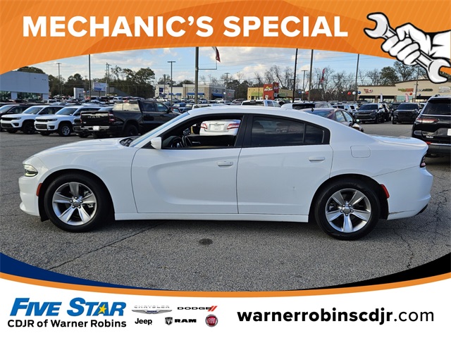 2017 Dodge Charger SXT Plus photo 4