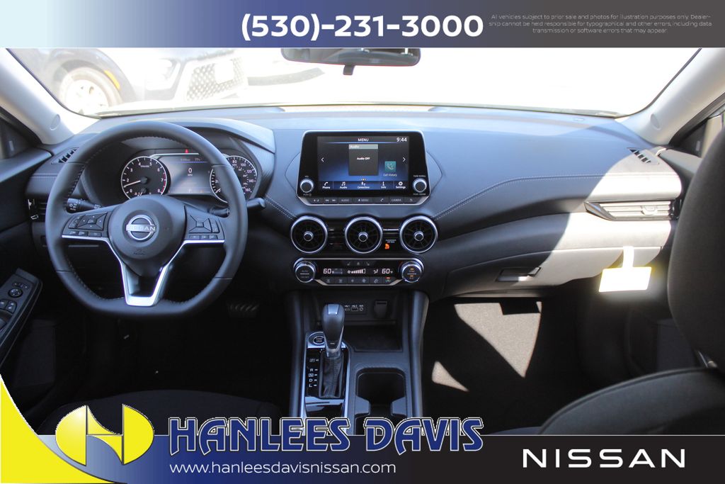 2025 Nissan Sentra SV photo 11