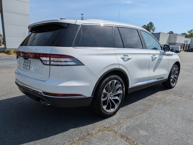 2025 Lincoln Aviator Reserve photo 4