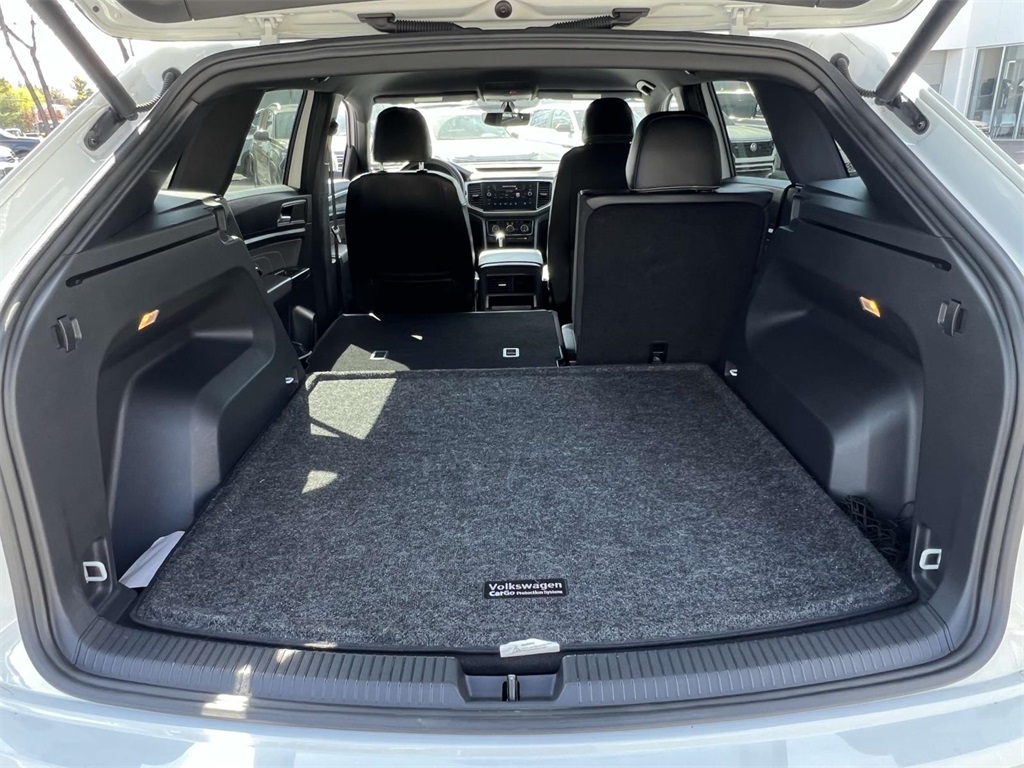 2021 Volkswagen Atlas Cross Sport SE Technology photo 9