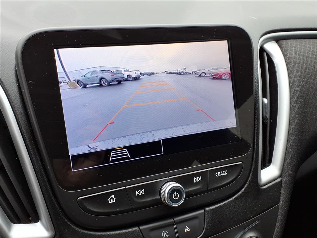 2024 Chevrolet Malibu 1LT photo 4