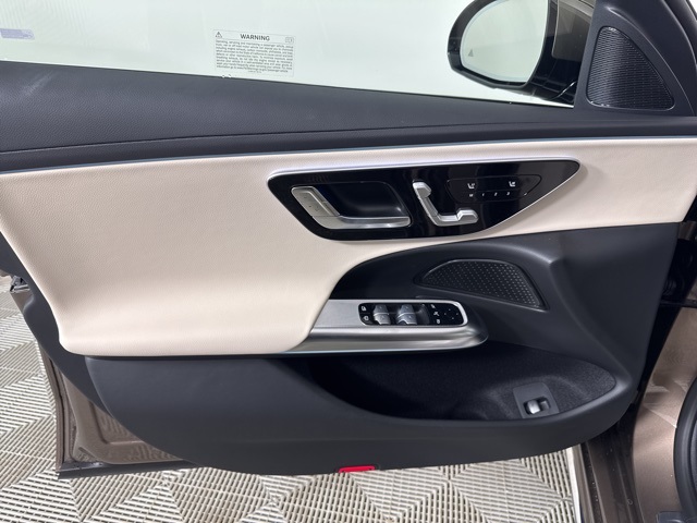 2026 Mercedes Benz E 4MATIC photo 12