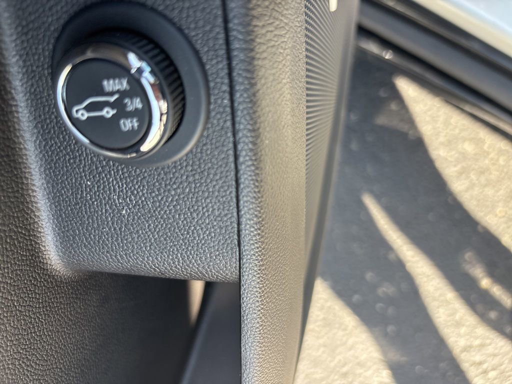 2020 Chevrolet Traverse Premier photo 29