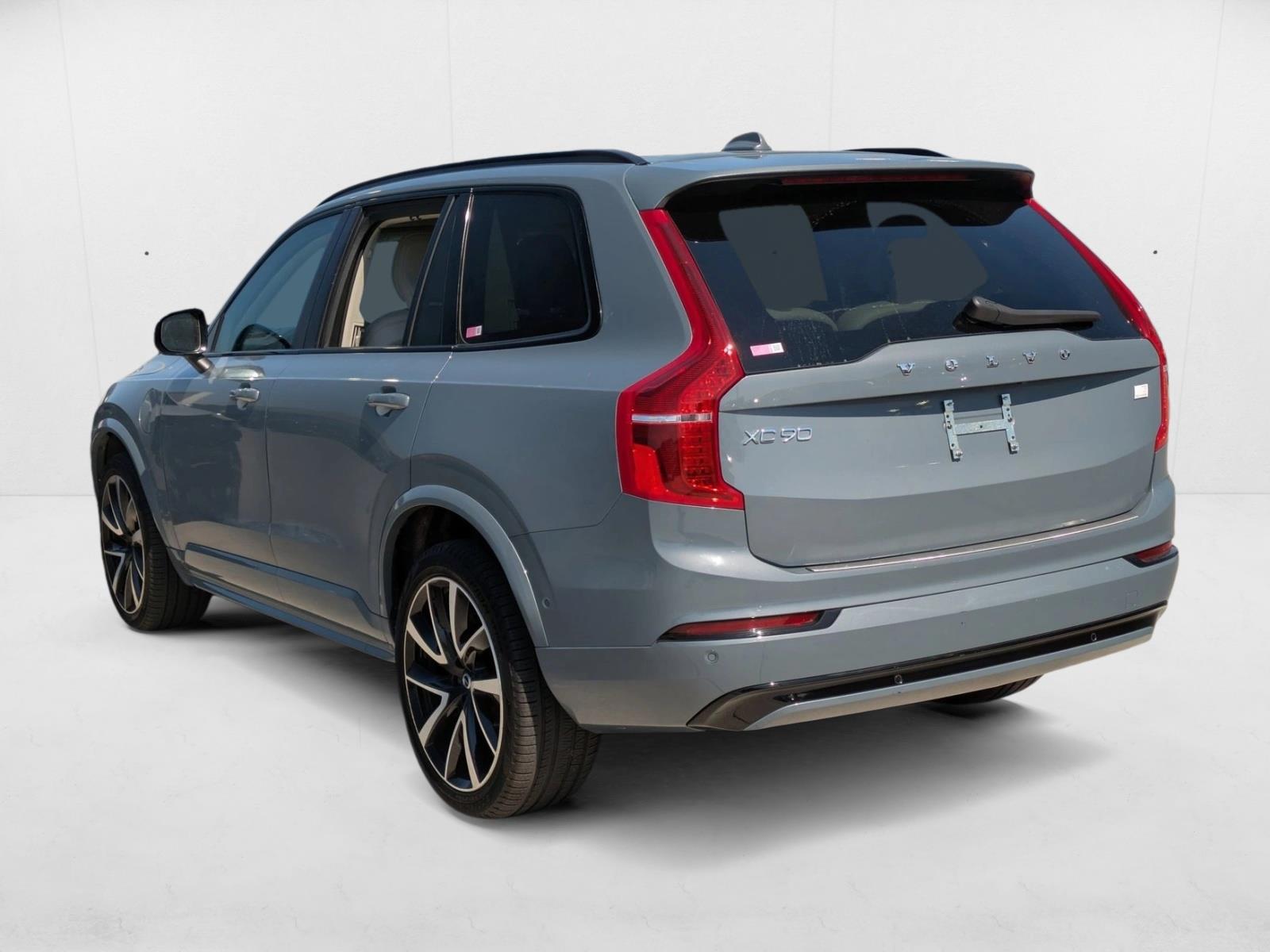 2023 Volvo XC90 Recharge T8 Ultimate photo 7