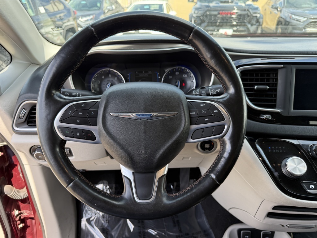 2020 Chrysler Pacifica Touring L photo 22