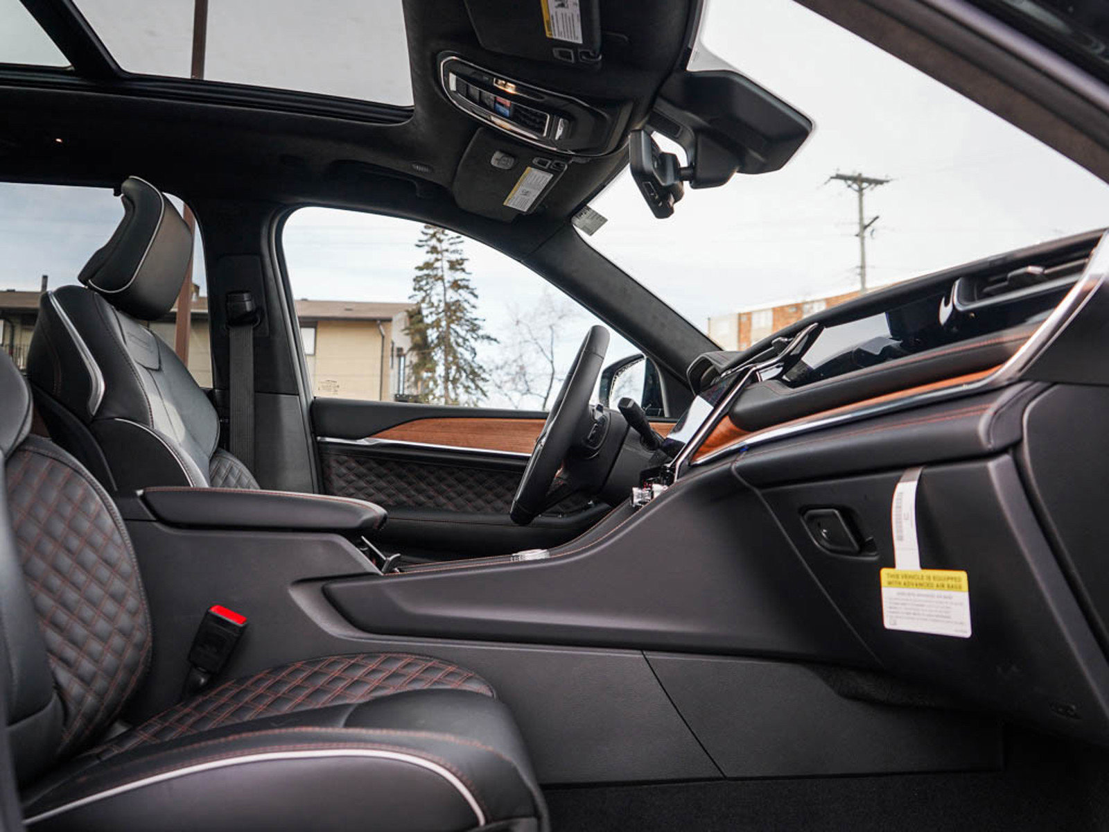 2025 Jeep Grand Cherokee Summit Reserve photo 10