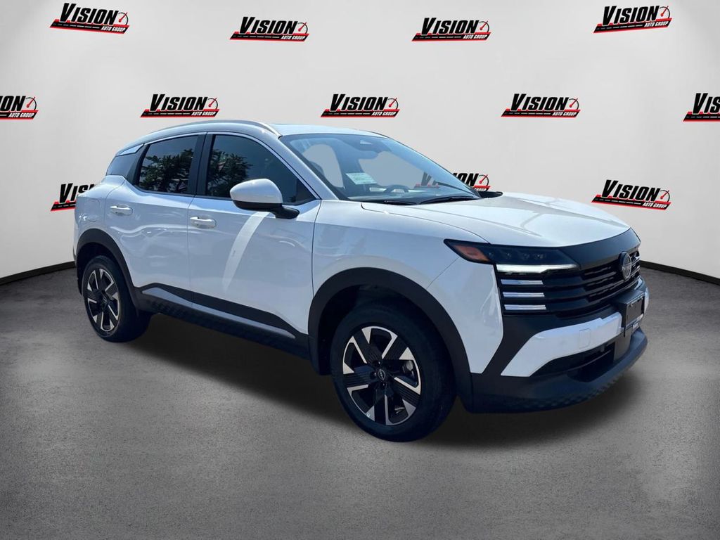 2025 Nissan Kicks SV photo 3