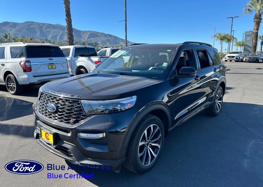 2021 Ford Explorer ST's photo