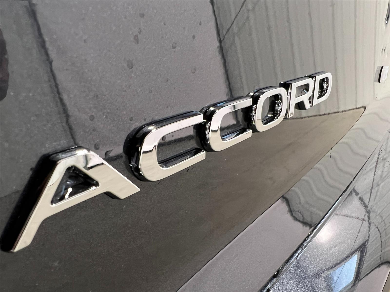 2025 Honda Accord Hybrid EX-L photo 5