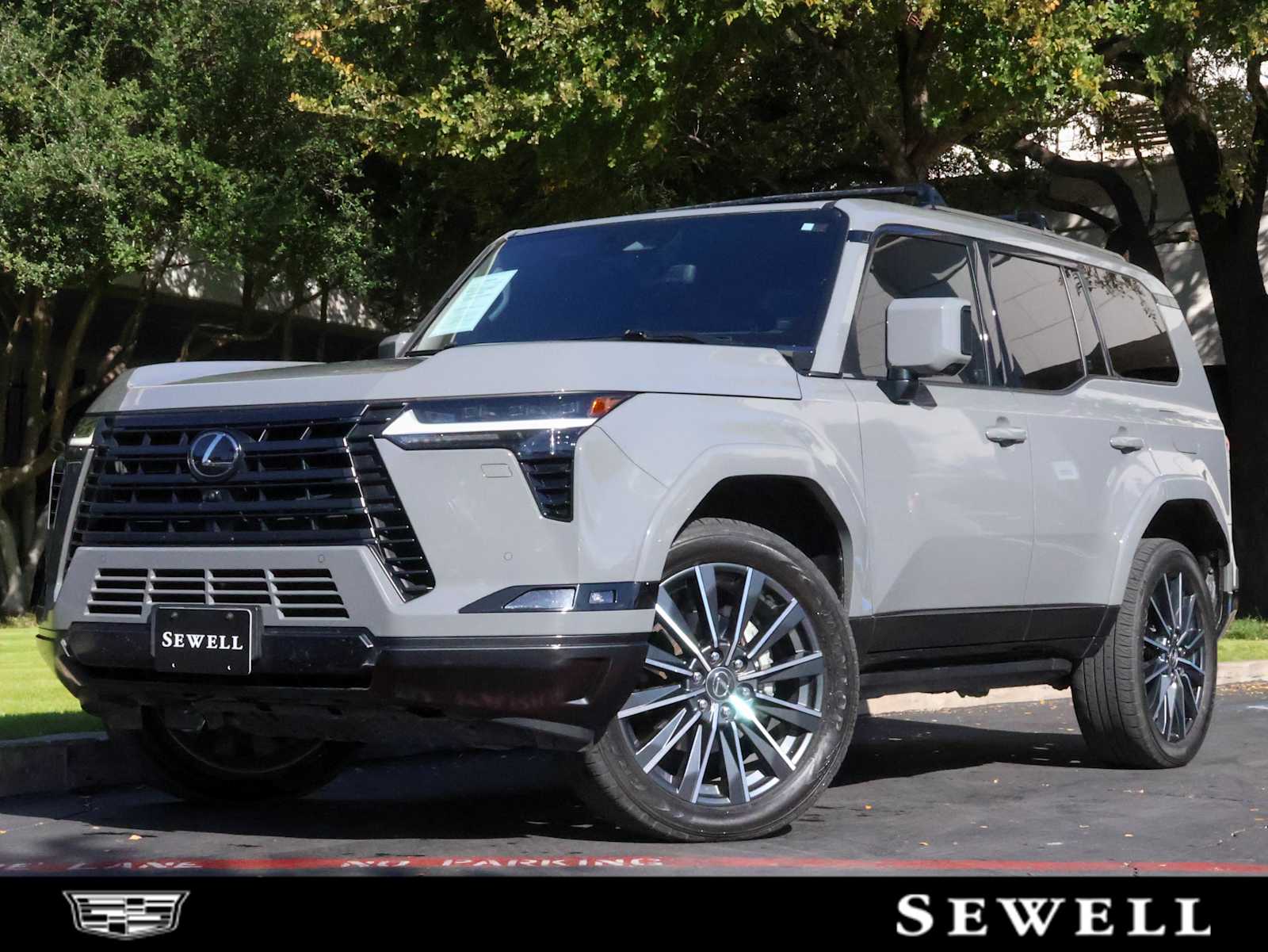 2024 Lexus GX Luxury's photo