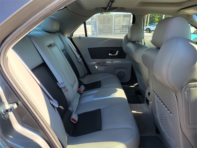 2004 Cadillac CTS Base photo 15