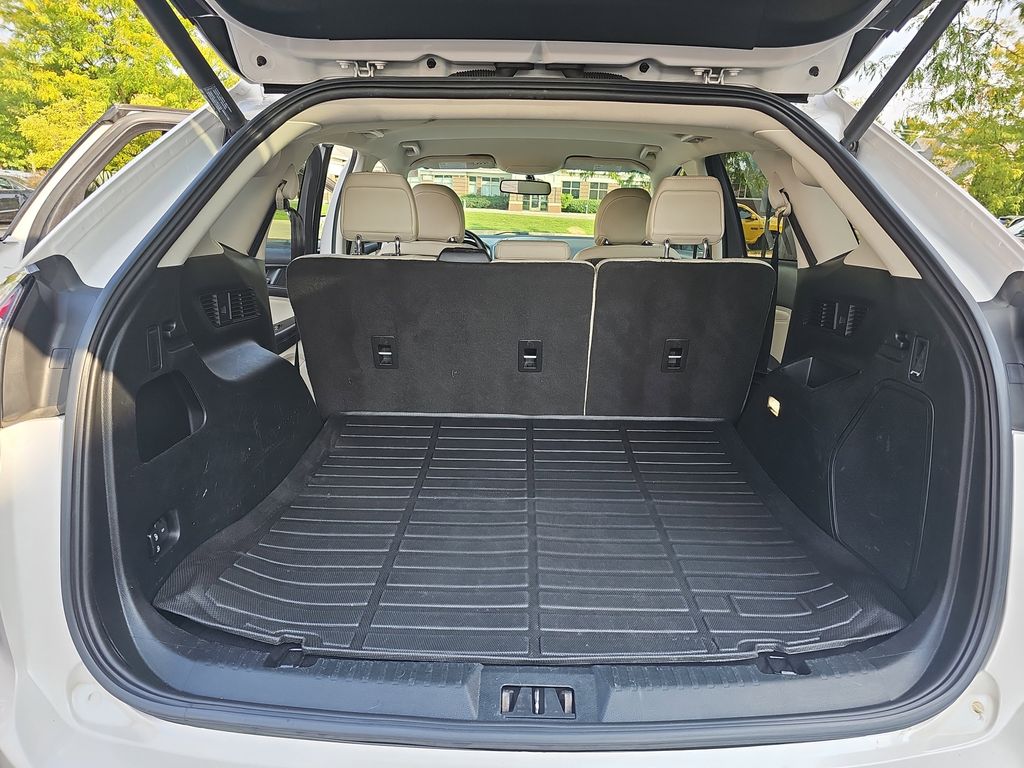 2018 Ford Edge Titanium photo 12