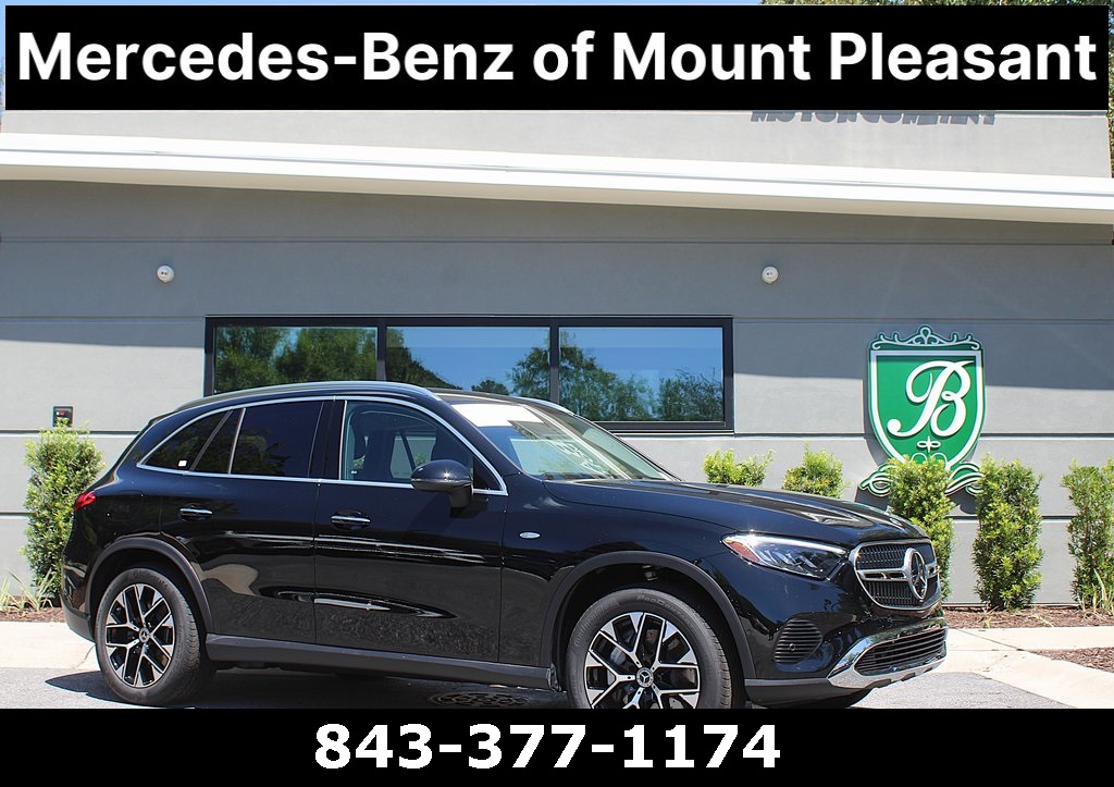 2025 Mercedes-Benz GLC Base's photo