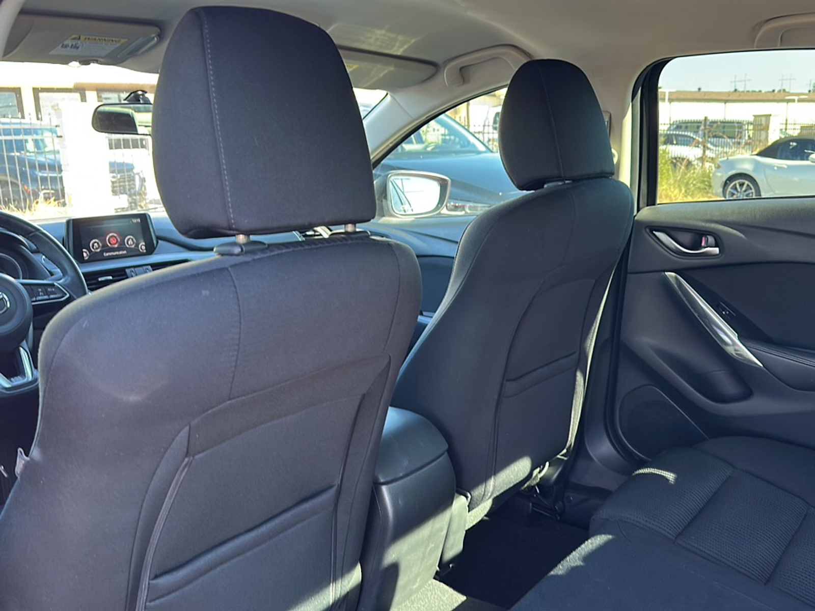 2017 Mazda Mazda6 Sport photo 3