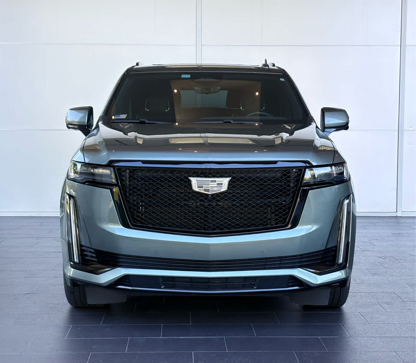 2024 Cadillac Escalade Sport photo 2