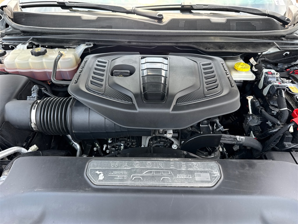2023 Jeep Wagoneer L Series II photo 8