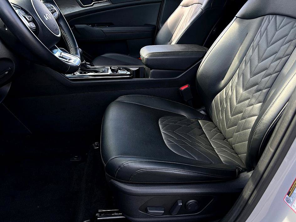 2024 Kia Sportage X-Line photo 9
