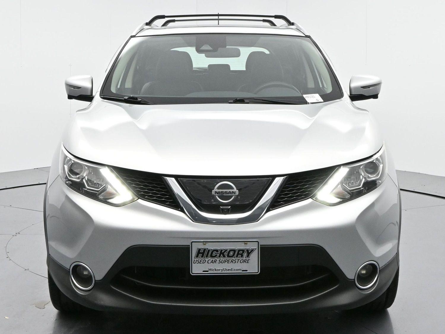 2017 Nissan Rogue Sport SL photo 2