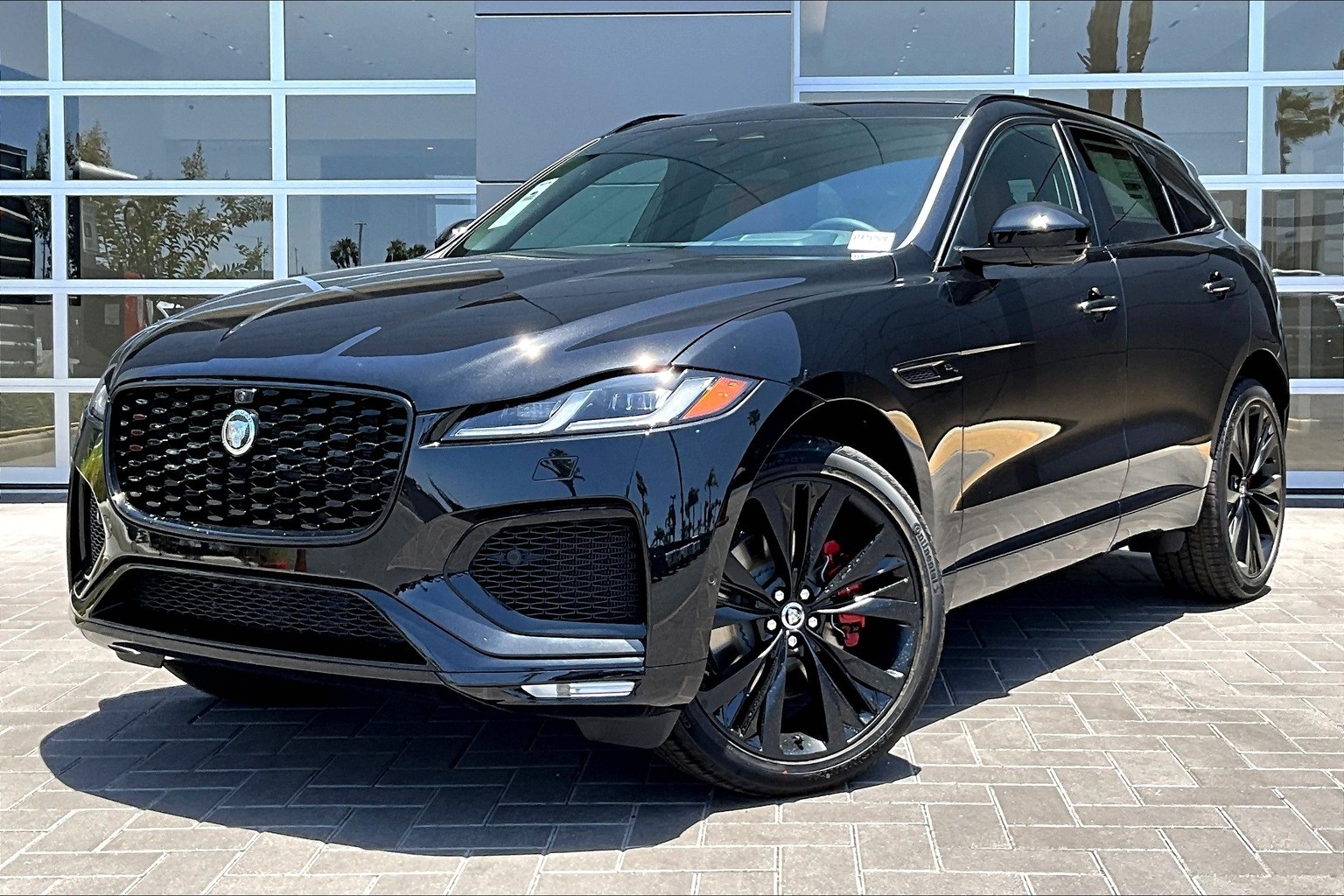 2026 Jaguar F-Pace R-Dynamic S's photo